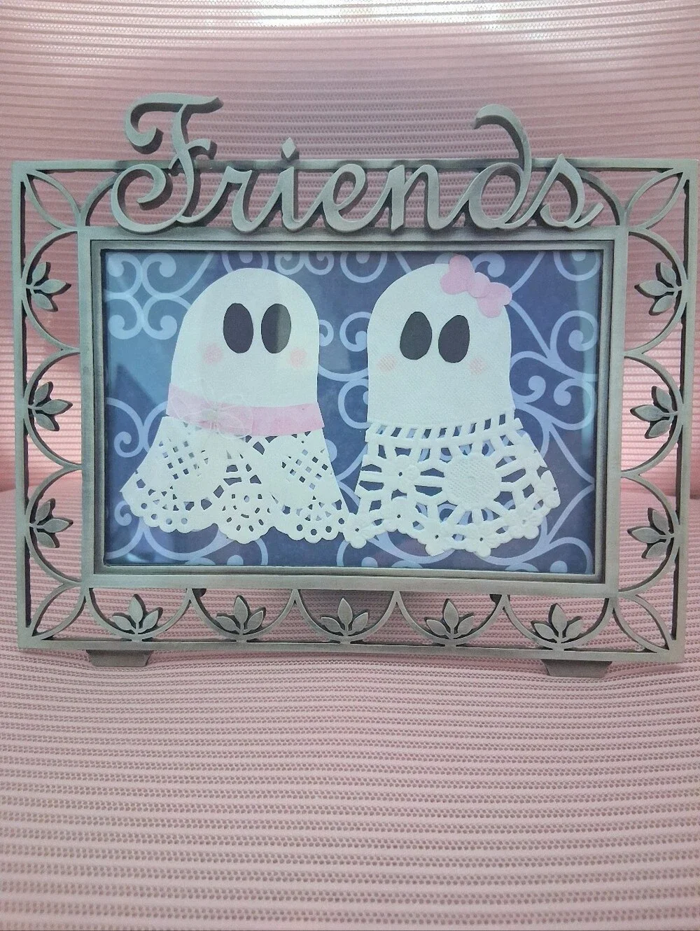 Summerween GHOUL FRIENDS Dainty Doily Paper Portrait Cute Halloween Spirits